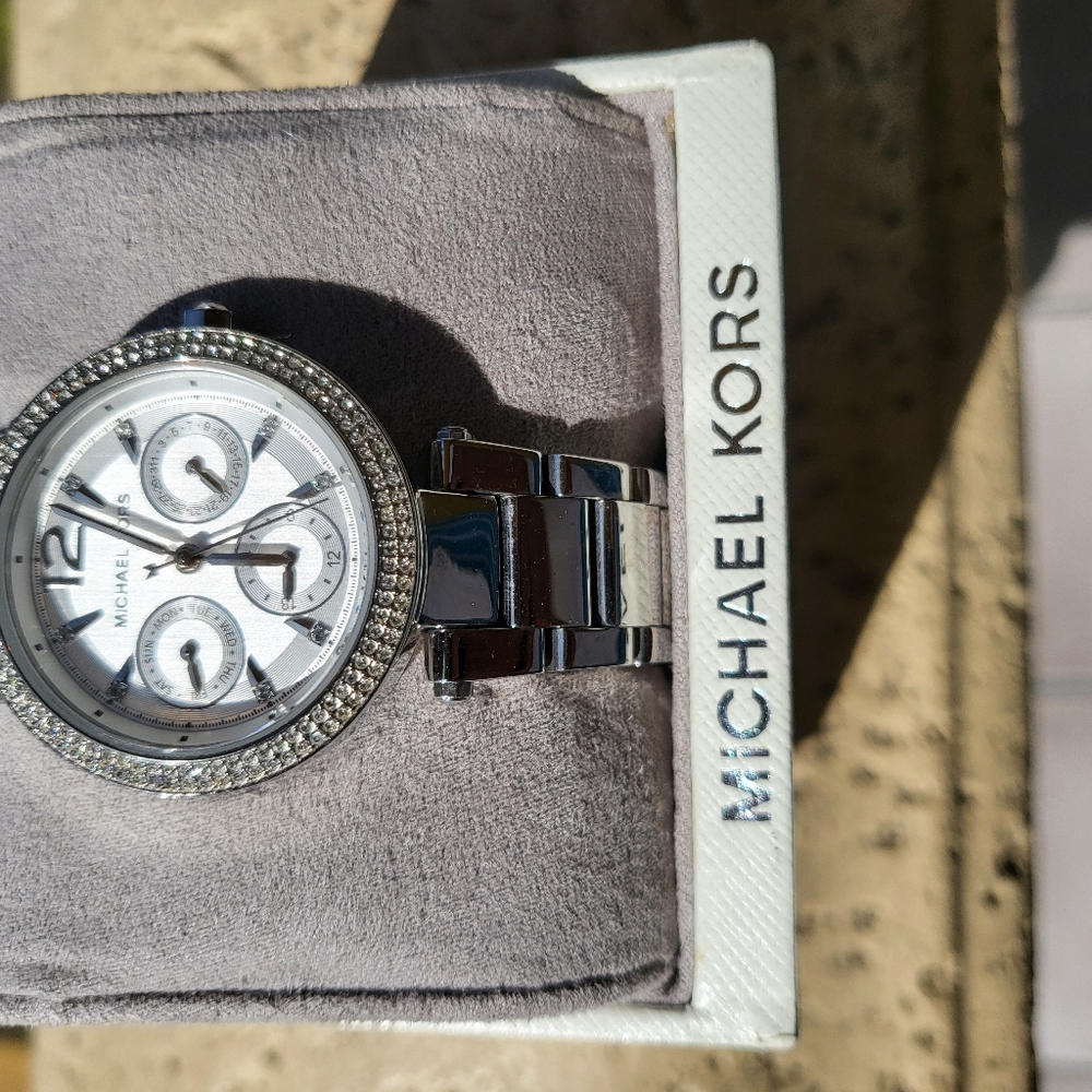 Womans watch
